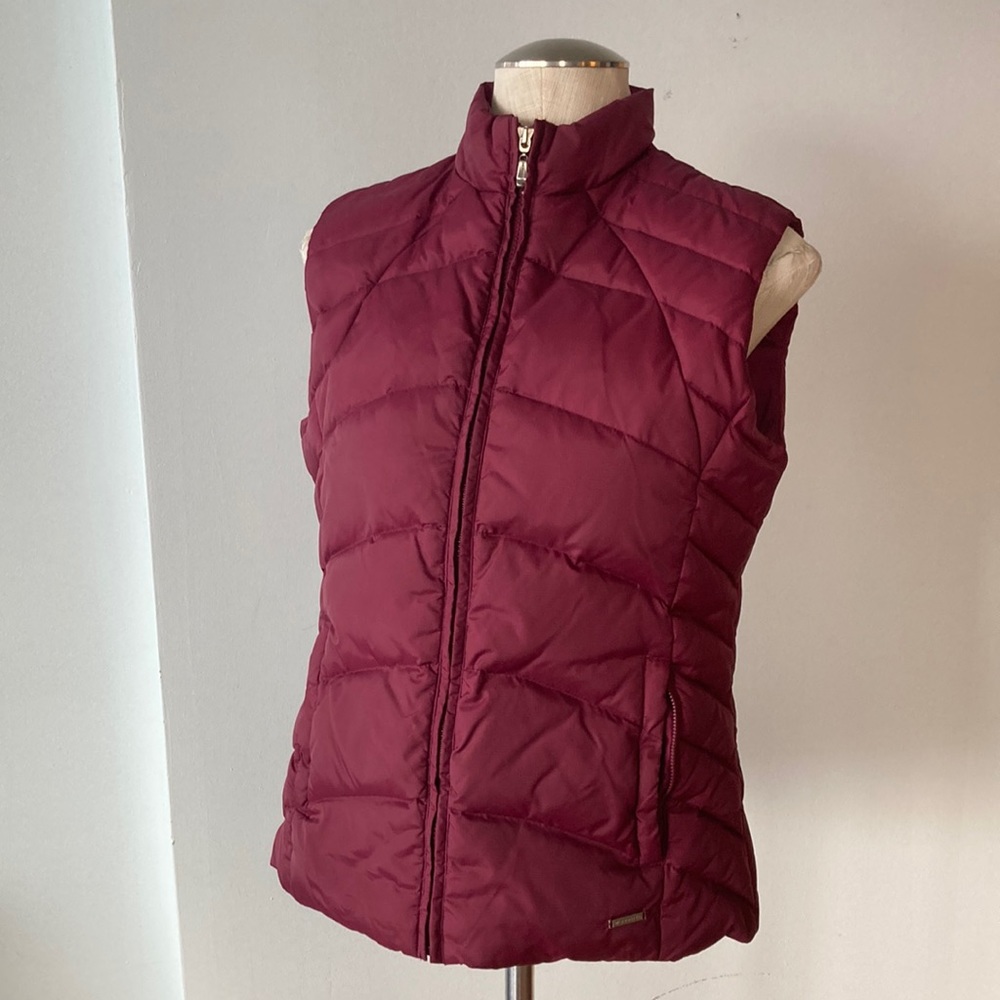Mondetta maroon puffer vest